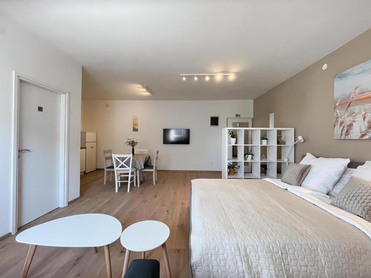 Caramel Comforts In Stinjan Only 800 Meters From The Beach Pula Exterior foto